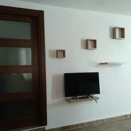 Apartment At George's *